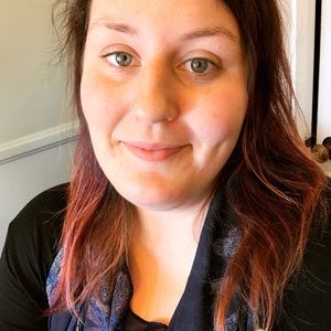 Meet your Posher, Corinne